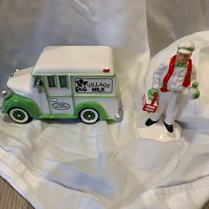 Snow Village - Home Delivery Set of 2 (In original box)